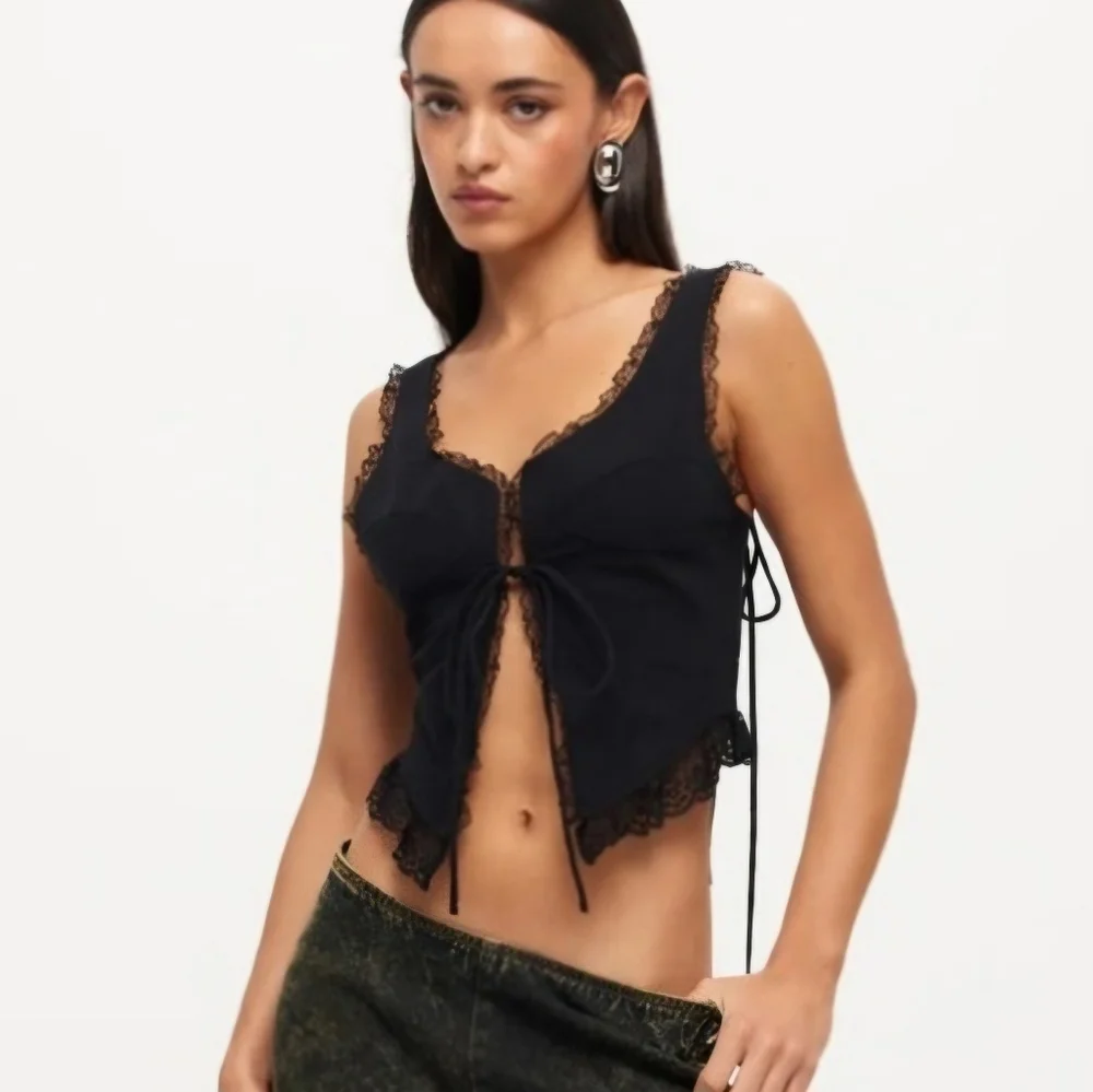 Lioness Resurgence Lace Cami Onyx XS - Picture 4 of 6